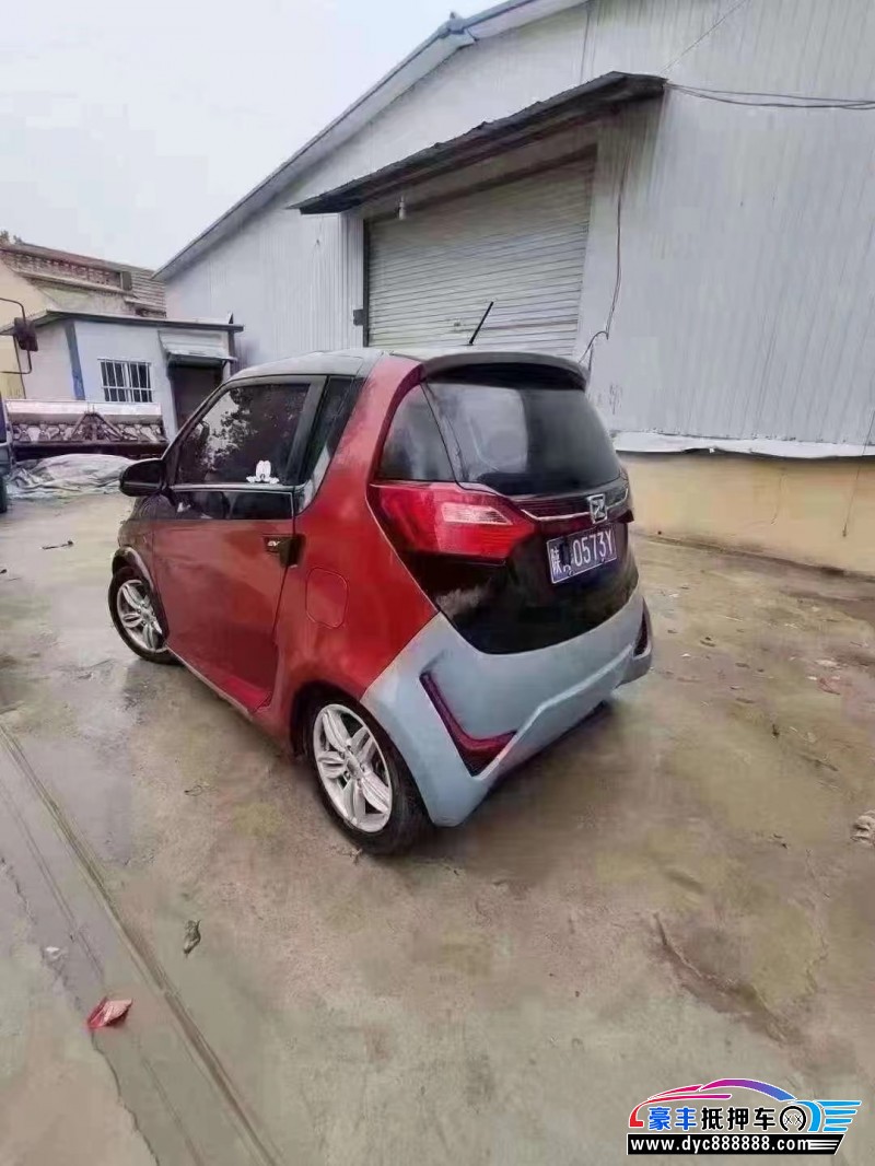 16年众泰E200轿车抵押车出售