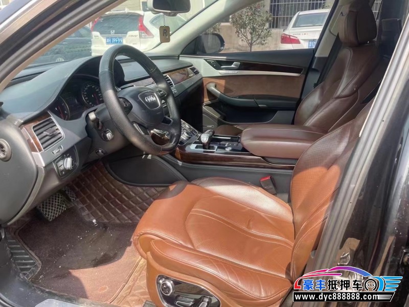 14年奥迪A8轿车抵押车出售