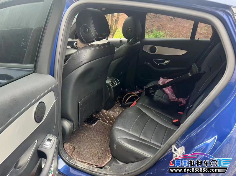 17年奔驰GLC轿车抵押车出售