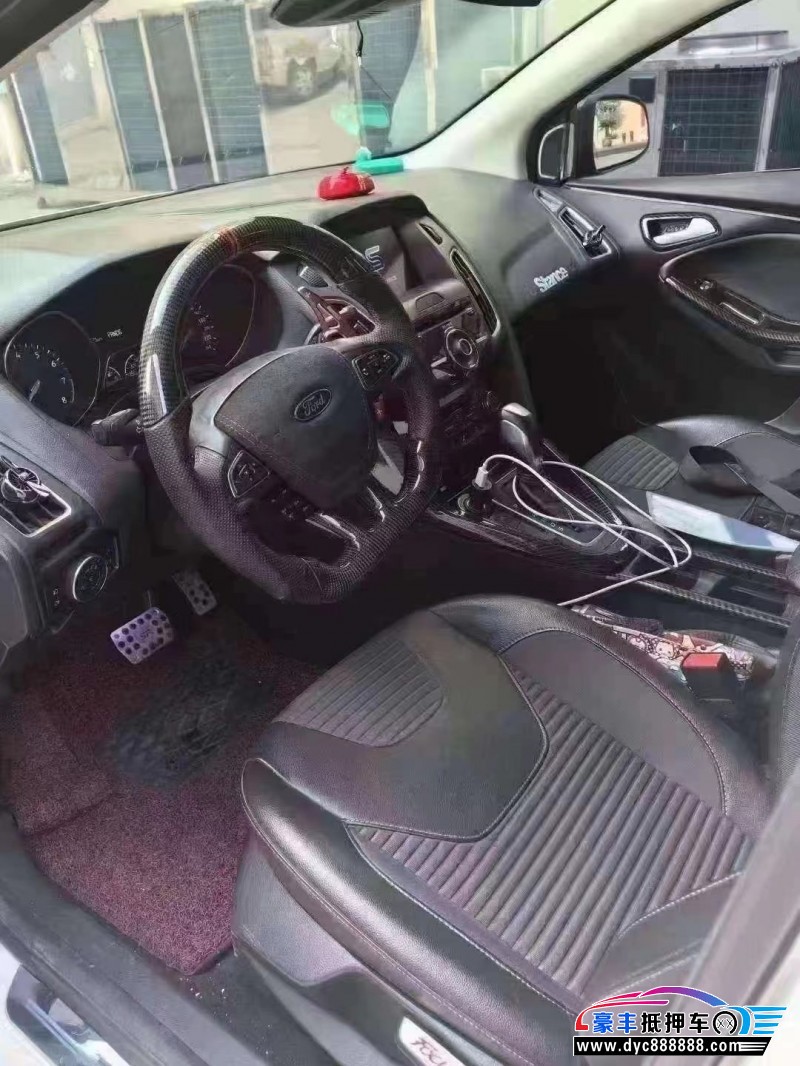 17年福特福克斯轿车抵押车出售