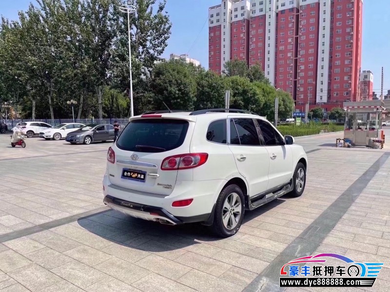 12年现代新胜达轿车抵押车出售