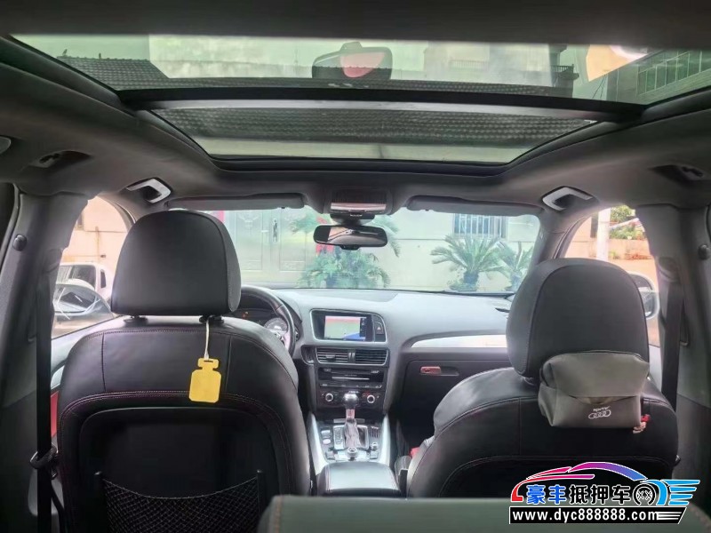15年奥迪SQ5轿车抵押车出售