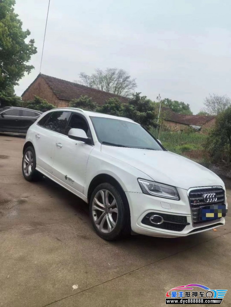 15年奥迪SQ5轿车抵押车出售