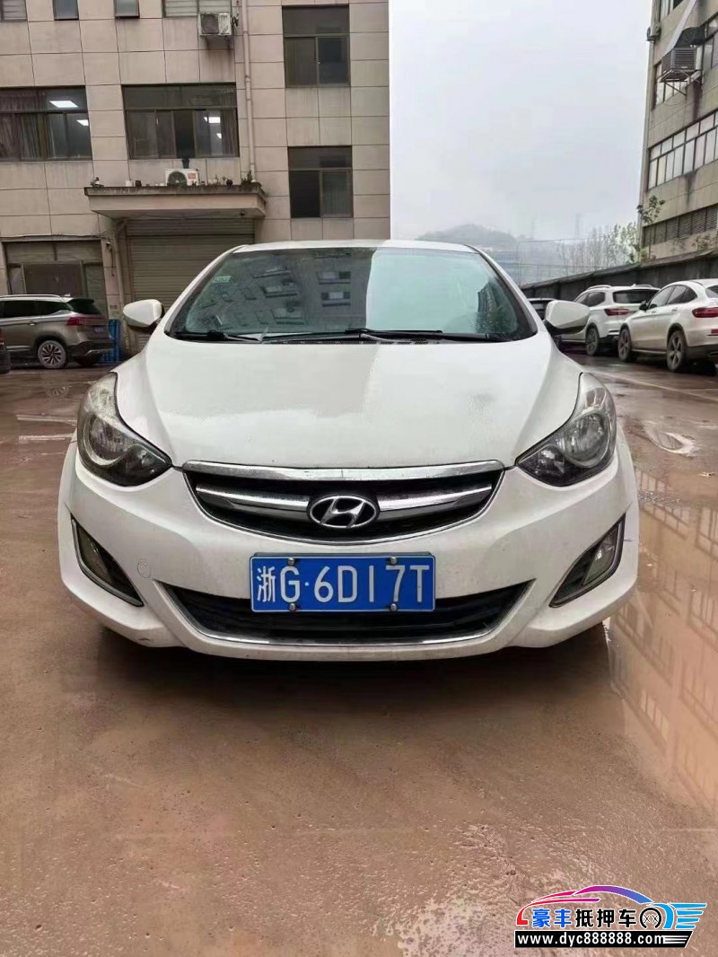 16年现代朗动轿车抵押车出售