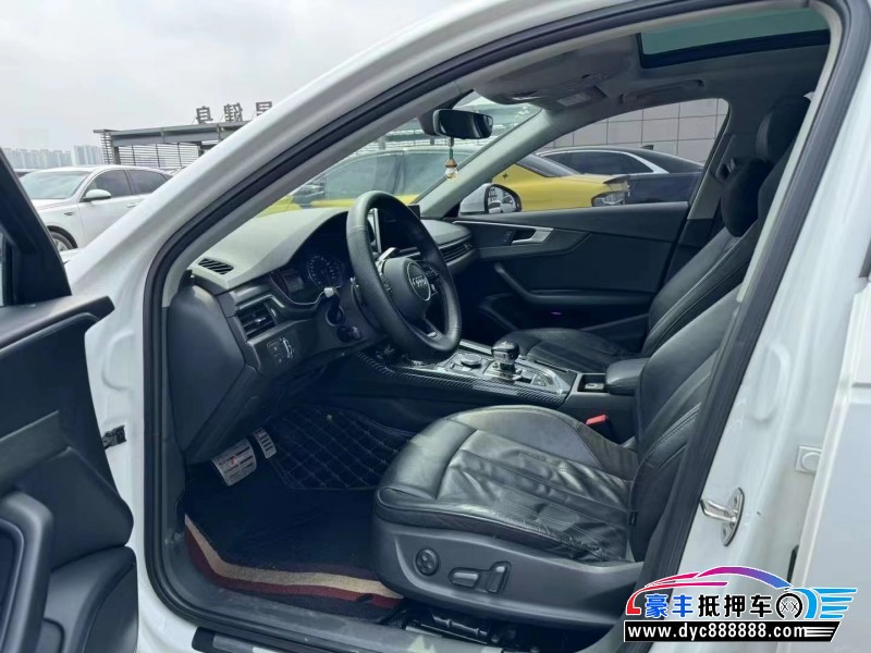 17年奥迪A4轿车抵押车出售