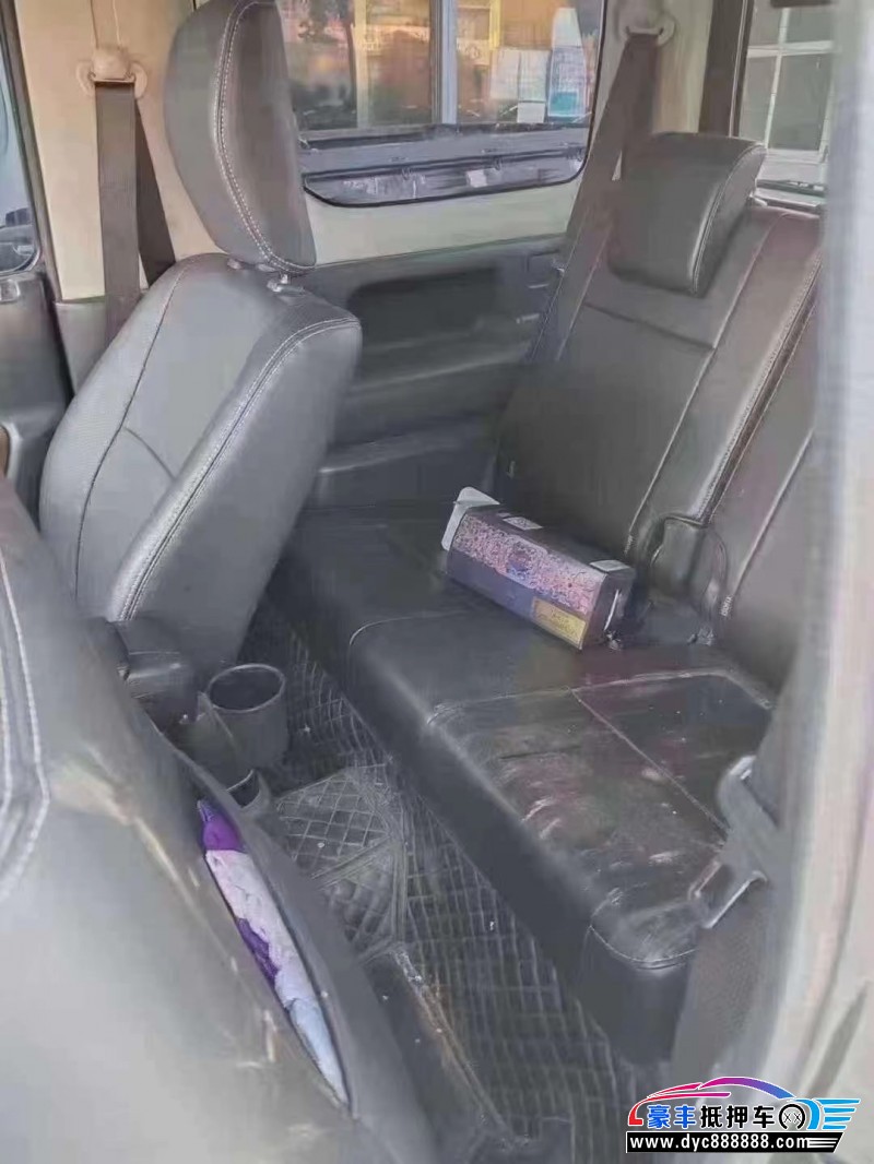 18年铃木吉姆尼轿车抵押车出售