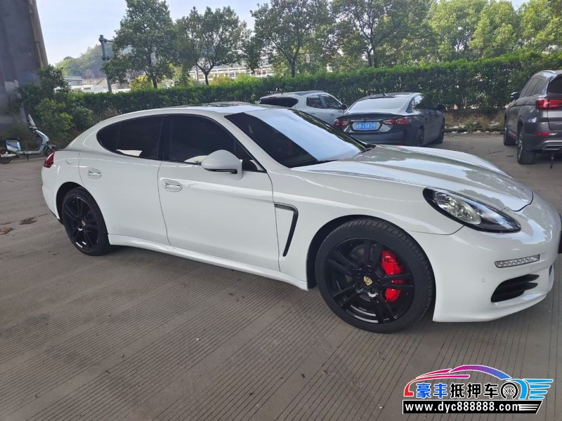 15年保时捷帕纳梅拉轿车抵押车出售