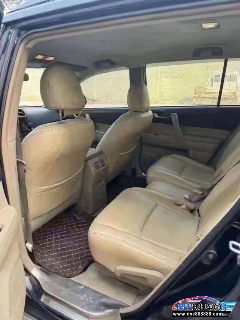 10年丰田汉兰达轿车抵押车出售