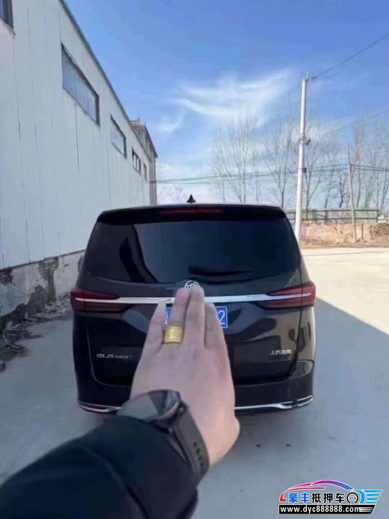 22年别克GL8轿车抵押车出售