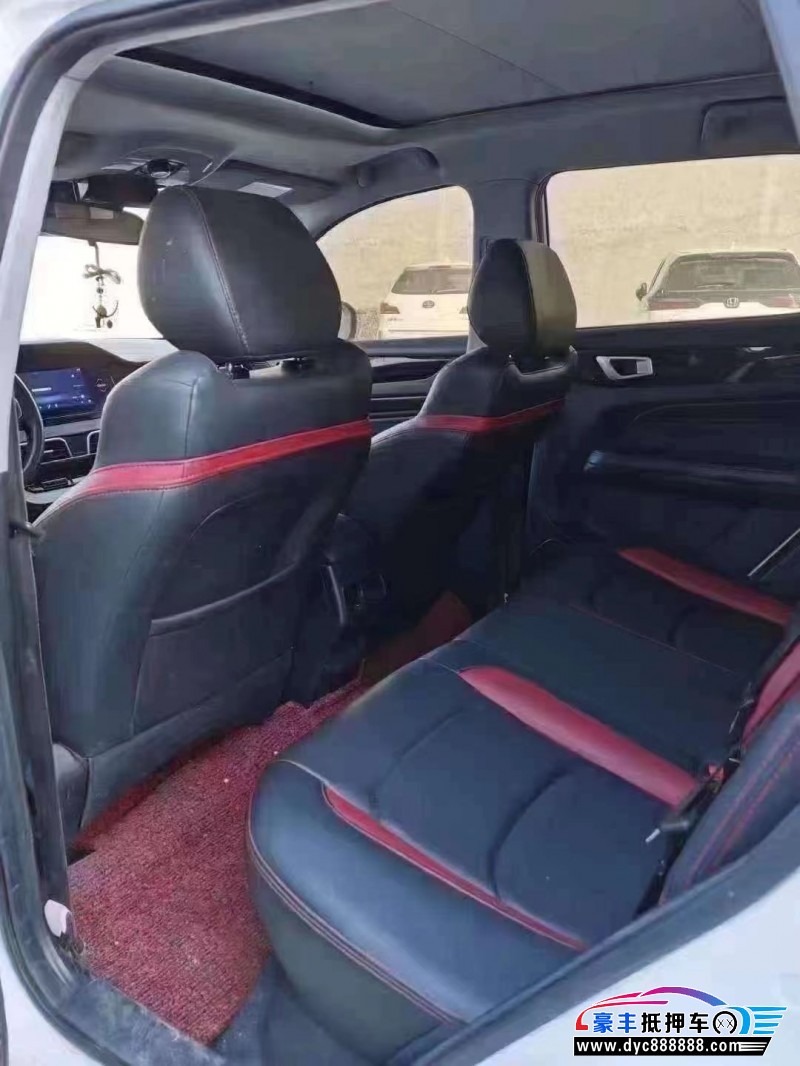 20年凯翼炫界轿车抵押车出售