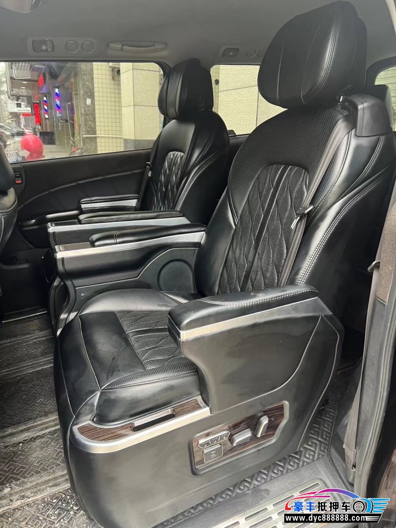 15年本田艾力绅轿车抵押车出售