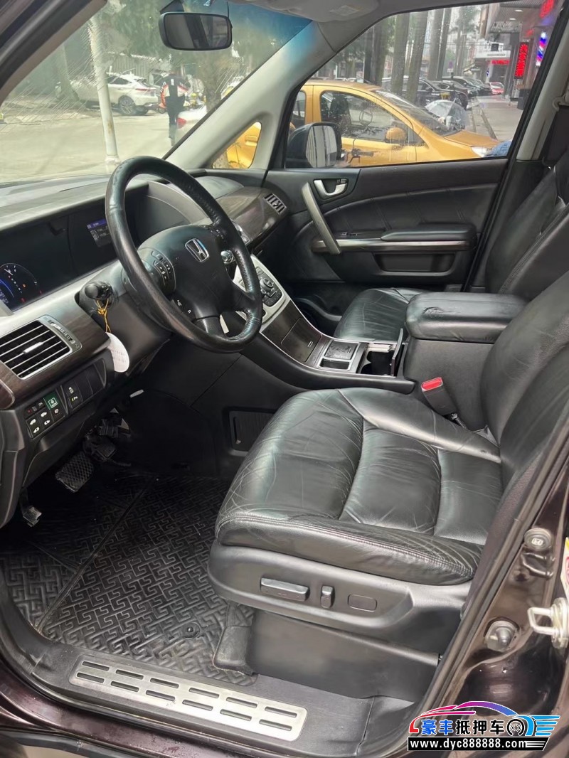 15年本田艾力绅轿车抵押车出售