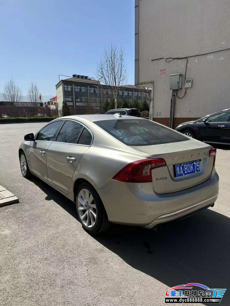 15年沃尔沃S60轿车抵押车出售