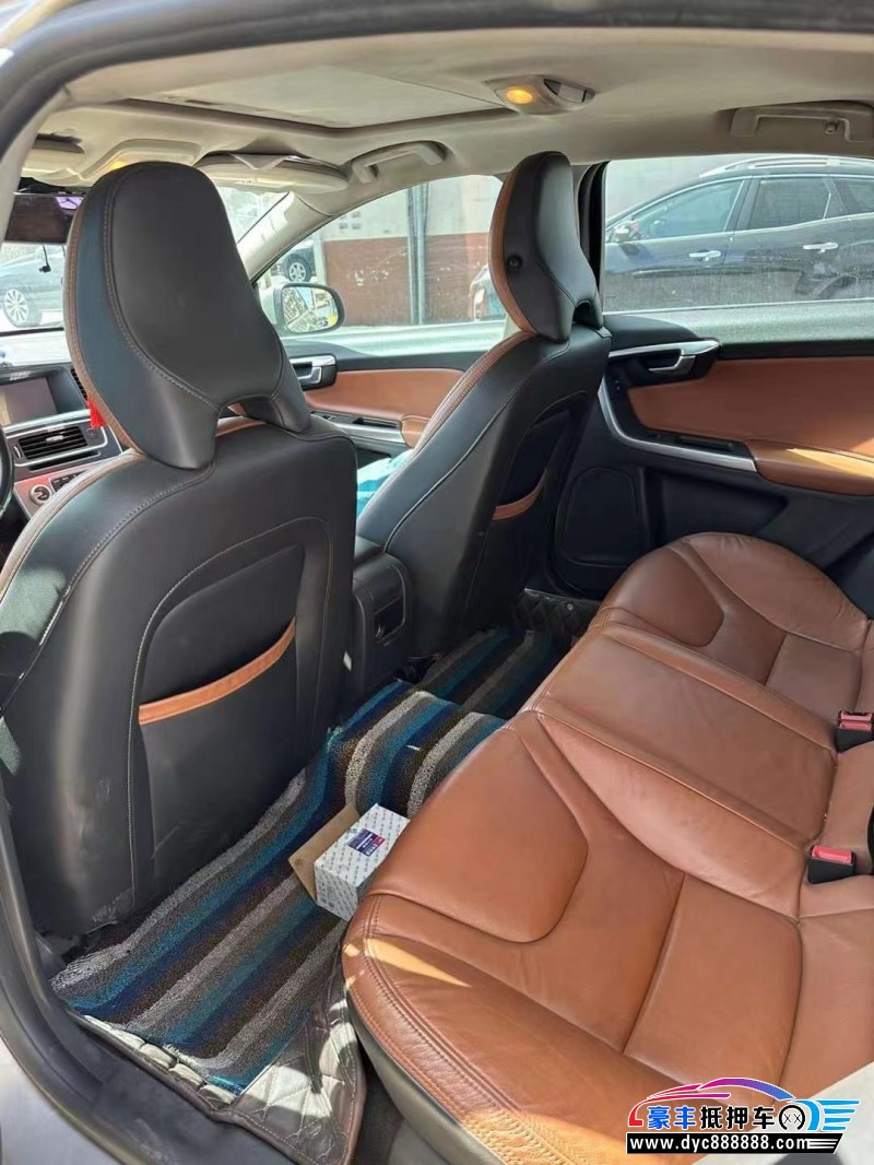 15年沃尔沃S60轿车抵押车出售