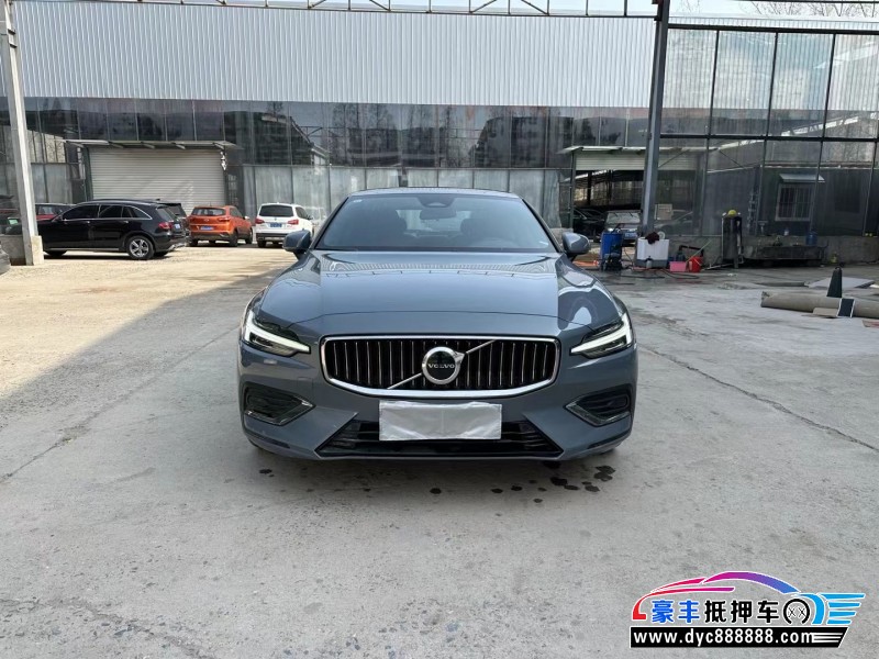 23年沃尔沃S60轿车抵押车出售