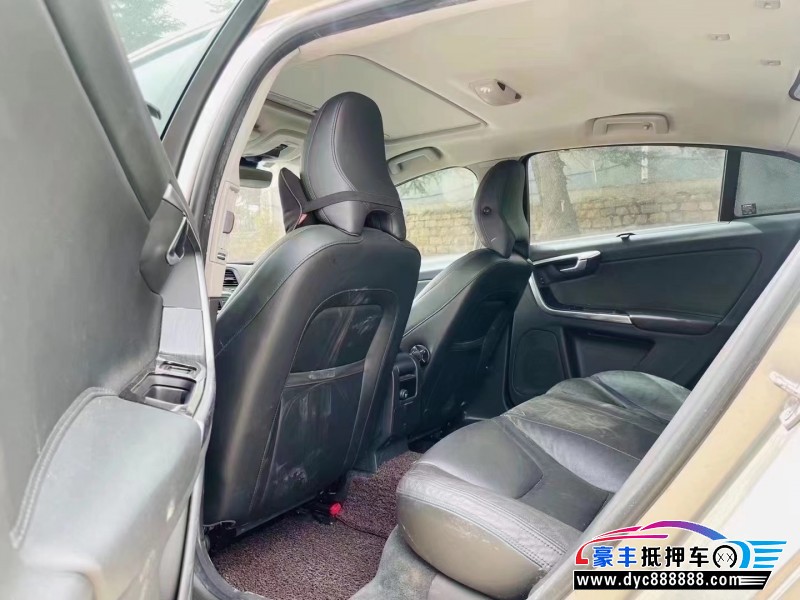 14年沃尔沃S60轿车抵押车出售