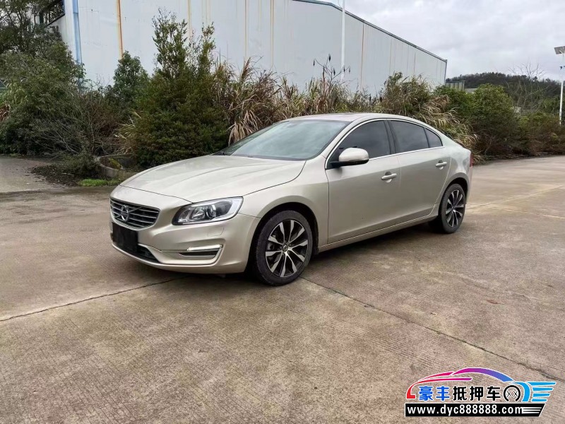 20年沃尔沃S60轿车抵押车出售