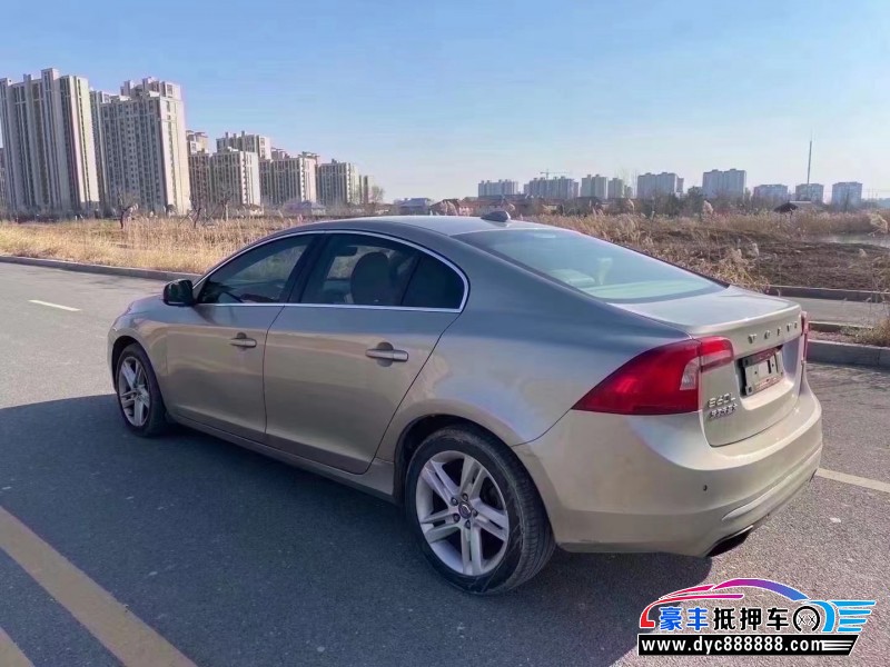 14年沃尔沃S60轿车抵押车出售