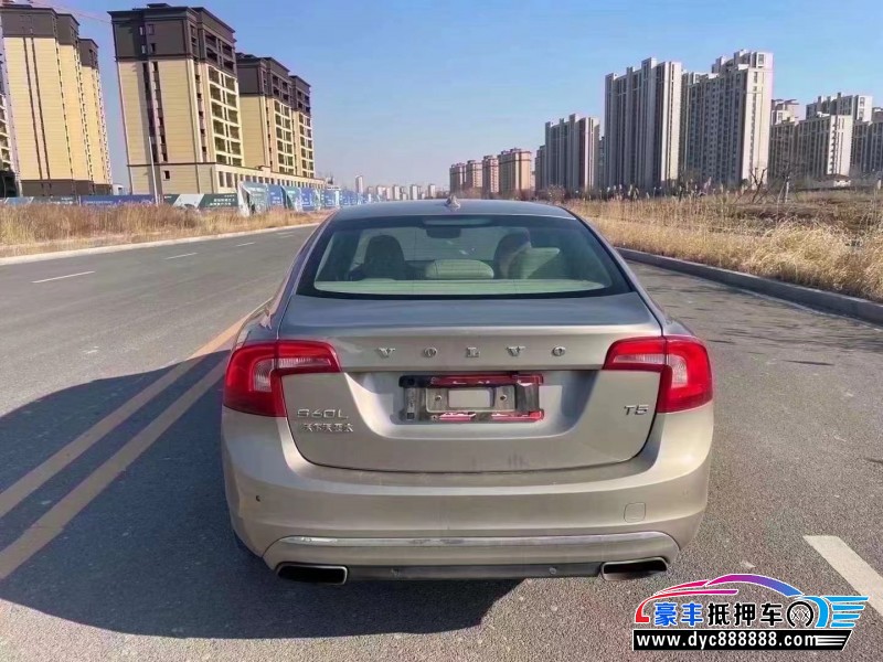 14年沃尔沃S60轿车抵押车出售