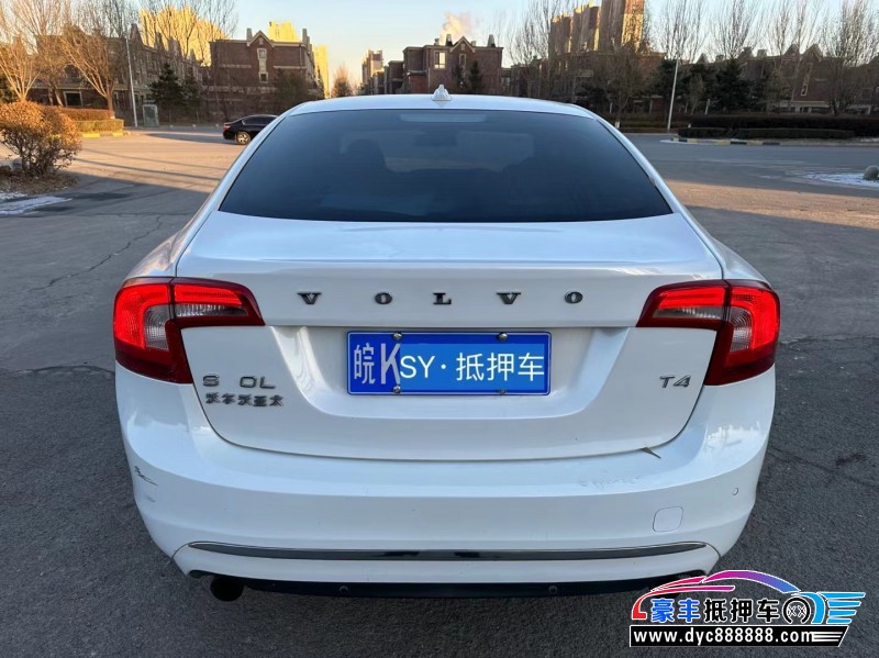 17年沃尔沃S60轿车抵押车出售