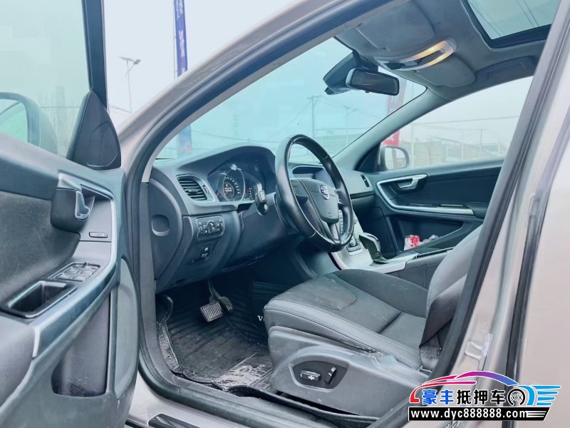 14年沃尔沃S60轿车抵押车出售