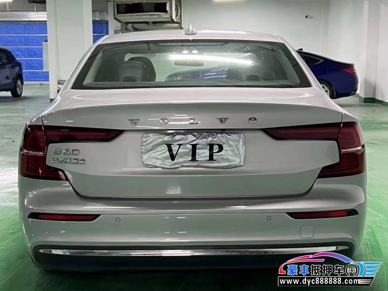 23年沃尔沃S60轿车抵押车出售