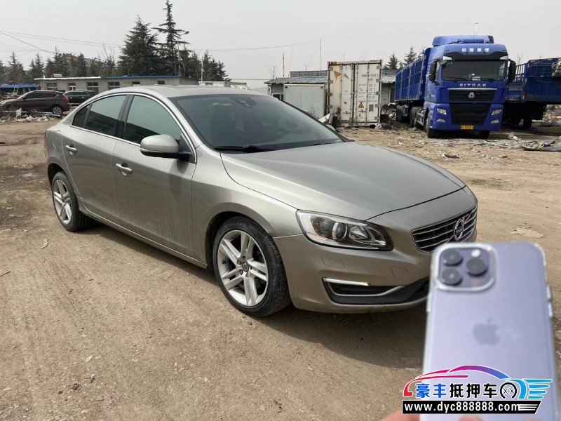 14年沃尔沃S60轿车抵押车出售