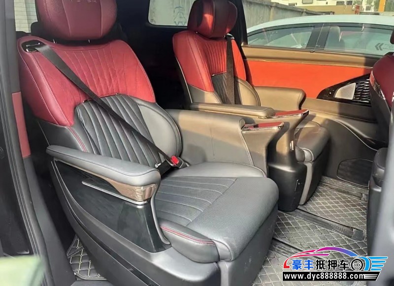 23年传祺M8轿车抵押车出售