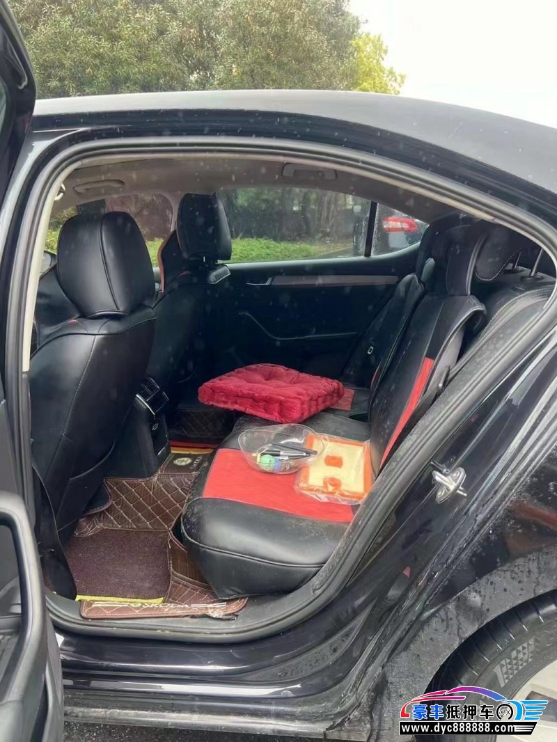 19年斯柯达速派轿车抵押车出售