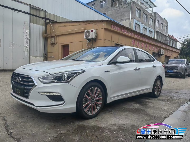 17年现代名图轿车抵押车出售