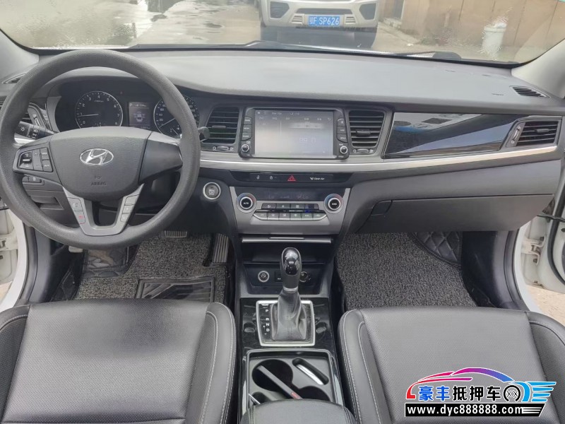 17年现代名图轿车抵押车出售