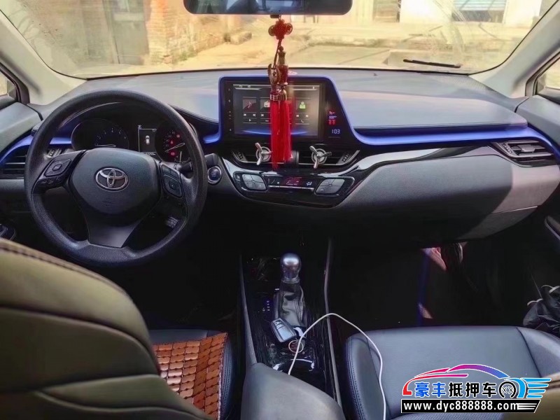 20年丰田C-HR轿车抵押车出售