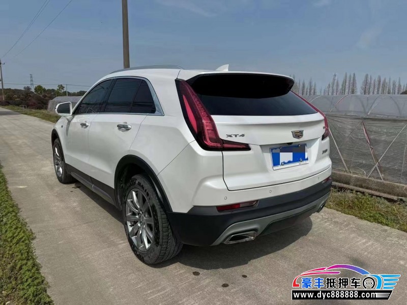 18年凯迪拉克XT4轿车抵押车出售