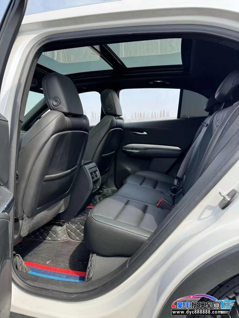 18年凯迪拉克XT4轿车抵押车出售