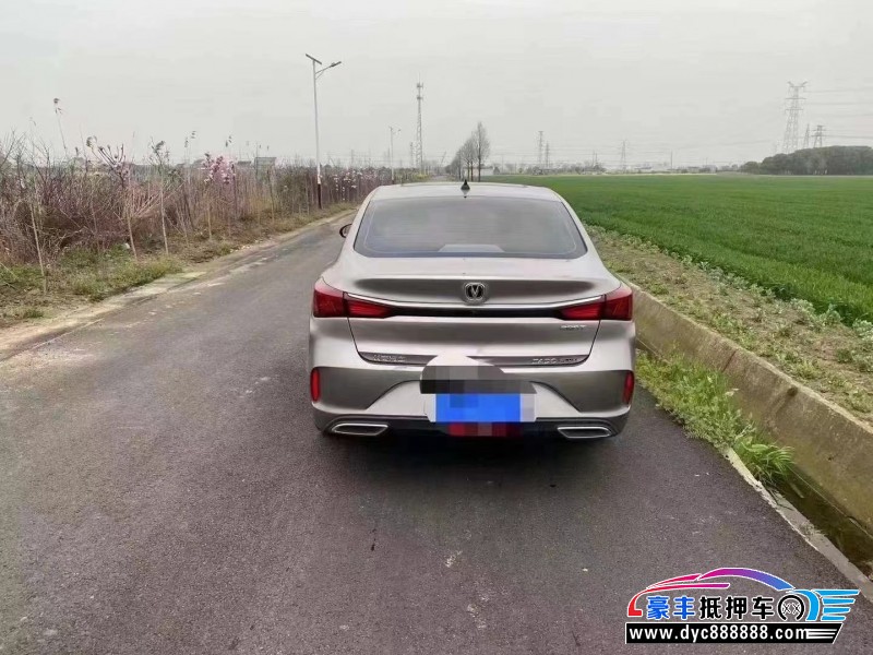 21年长安逸动轿车抵押车出售