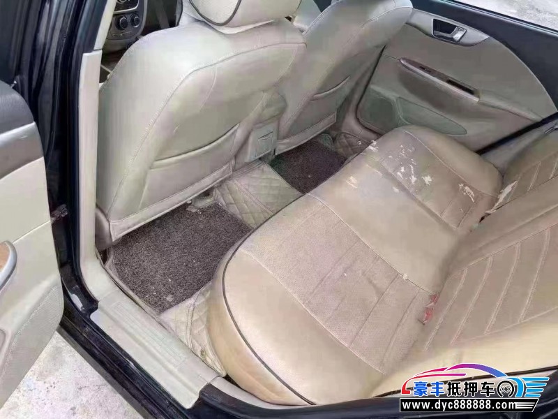 15年别克凯越轿车抵押车出售