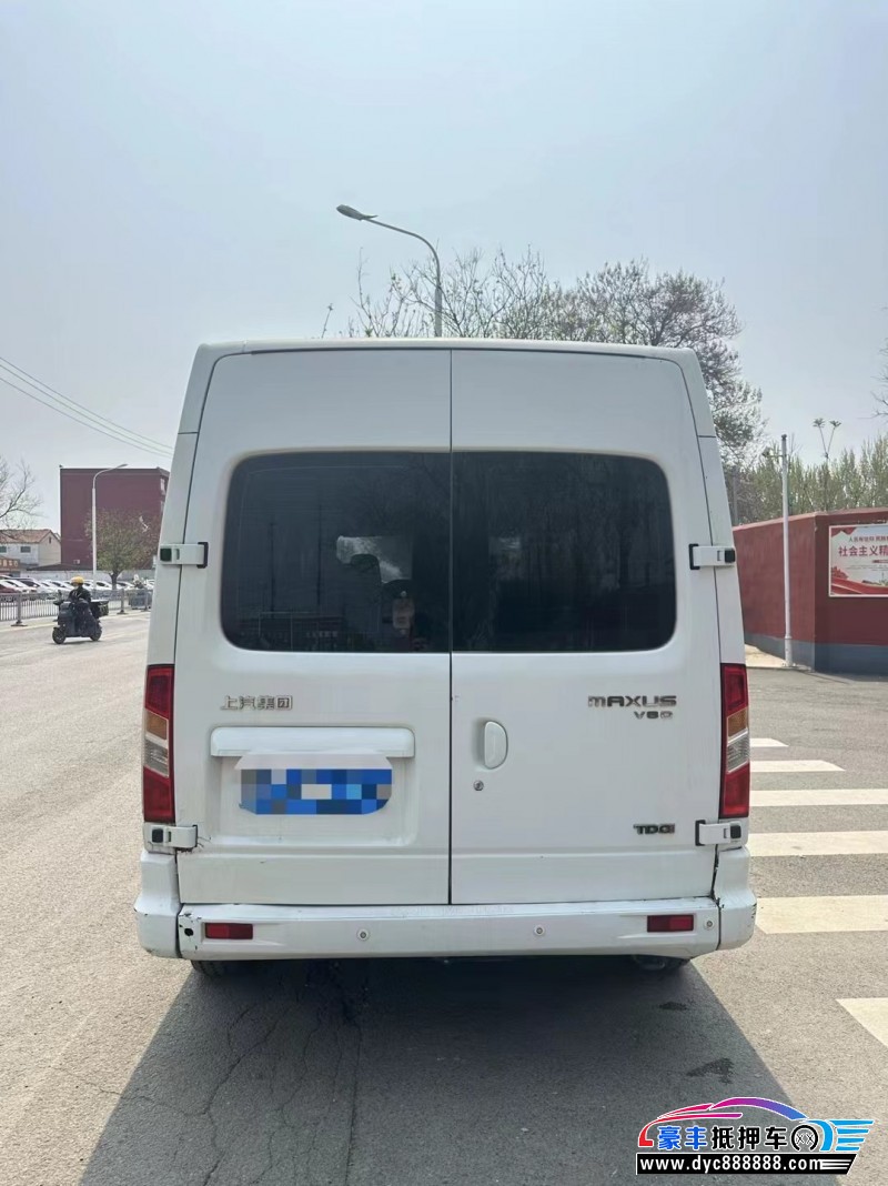 15年上汽大通V80轿车抵押车出售