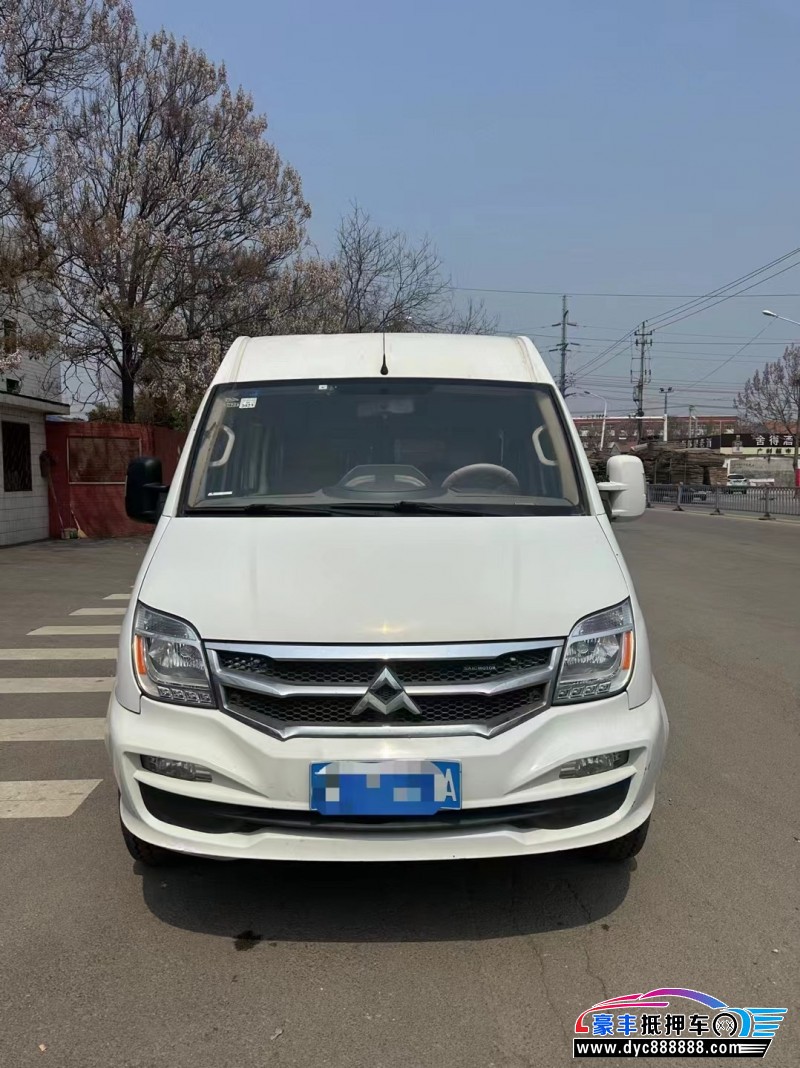 15年上汽大通V80轿车抵押车出售