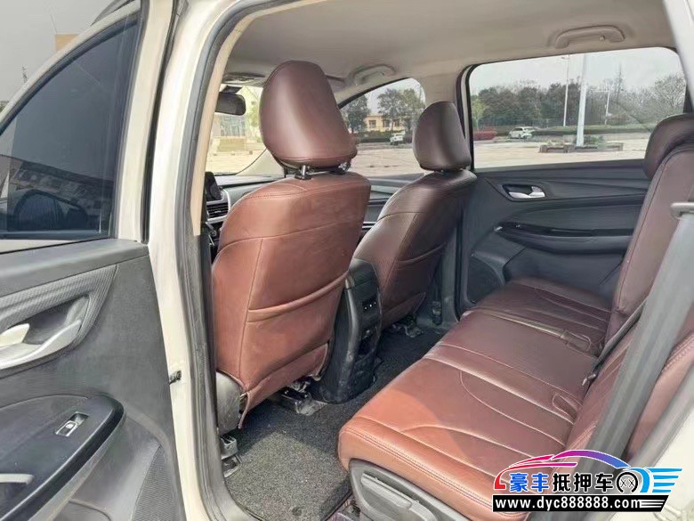 20年宝骏730轿车抵押车出售