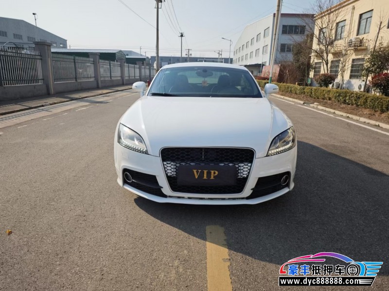 13年奥迪TT轿车抵押车出售