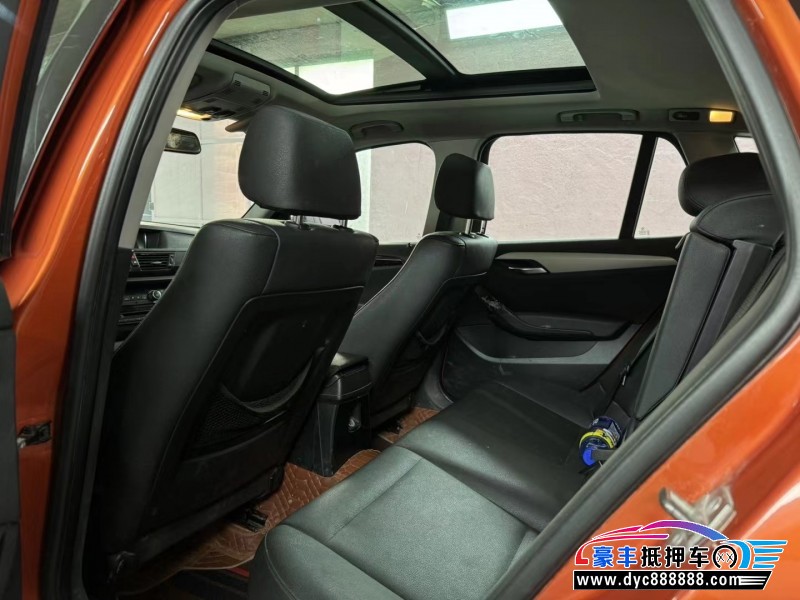 13年宝马X1轿车抵押车出售