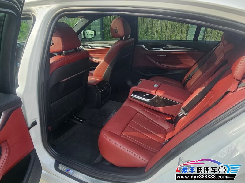 20年宝马5系轿车抵押车出售