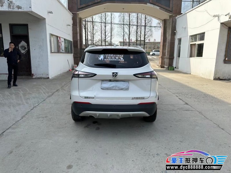 18年宝骏510轿车抵押车出售