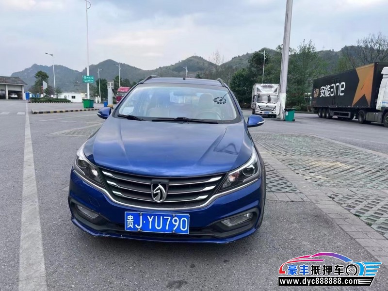 17年宝骏310轿车抵押车出售