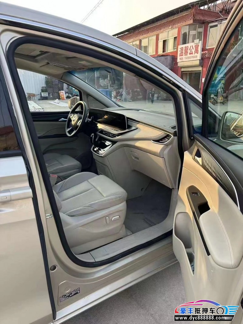 23年别克GL8轿车抵押车出售