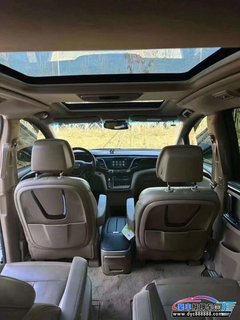 21年别克GL8轿车抵押车出售