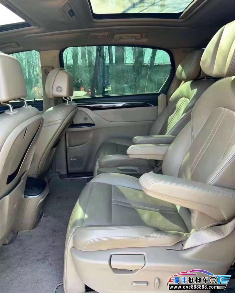 21年别克GL8轿车抵押车出售