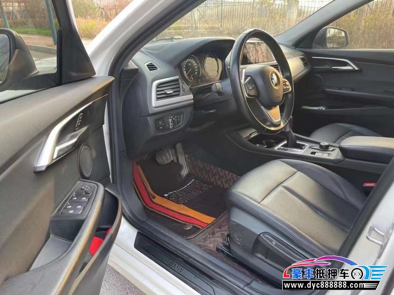 19年宝马1系轿车抵押车出售