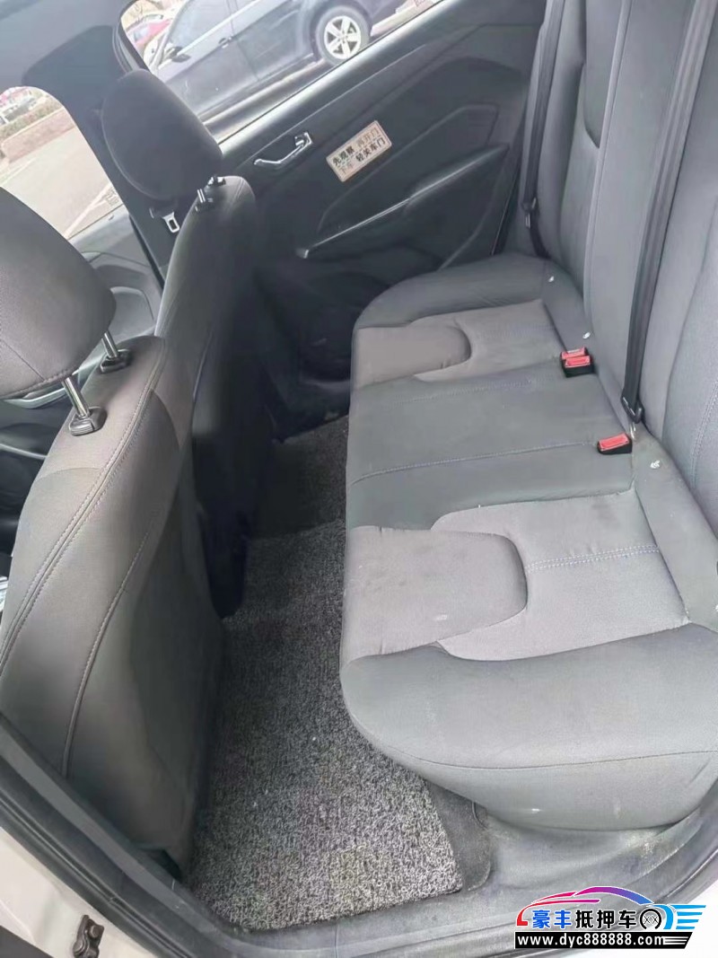 19年奇瑞艾瑞泽轿车抵押车出售