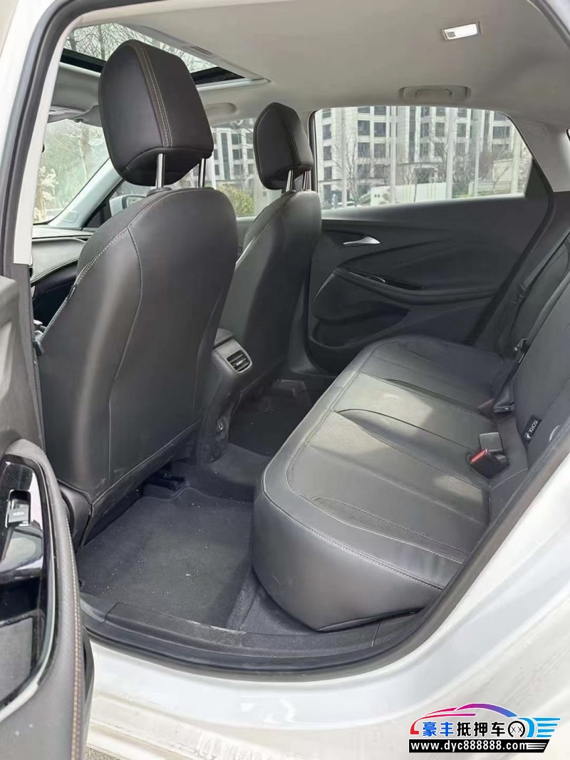 23年别克威朗轿车抵押车出售